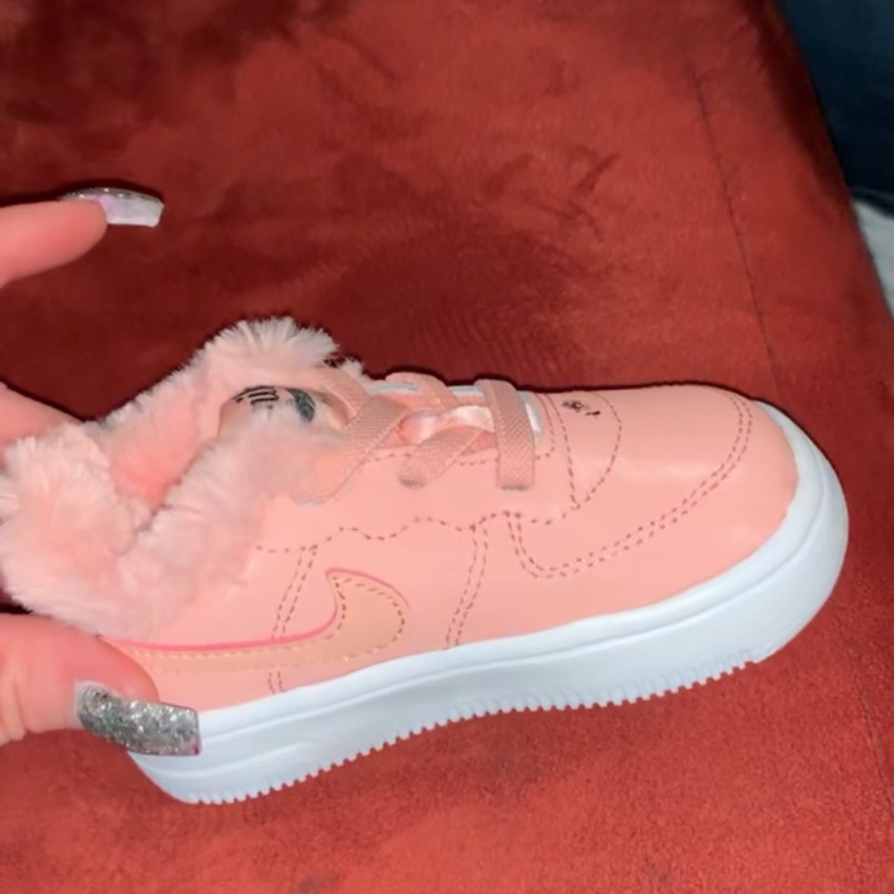 Size 4 1/2 Nike Air Forces only worn twice